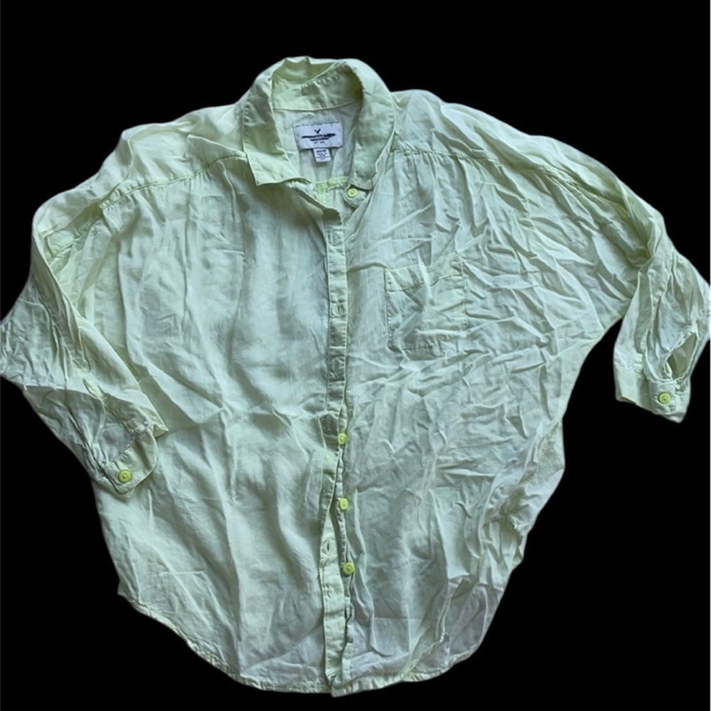 American Eagle Green‎ Button Downs